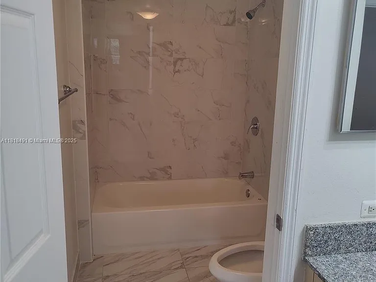 2474 Centergate Dr #204 — Photo 17