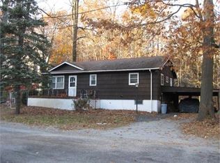 2 Oak Rd, Sussex, NJ 07461