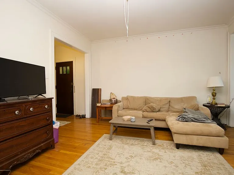 312 Lee St #2 — Photo 9