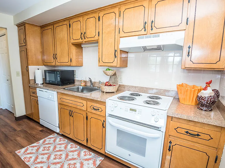 Kitchen - Appliances Included