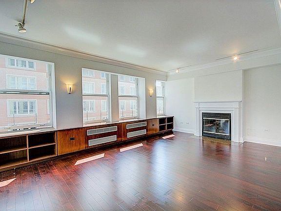 5th image of 223 W 80th St