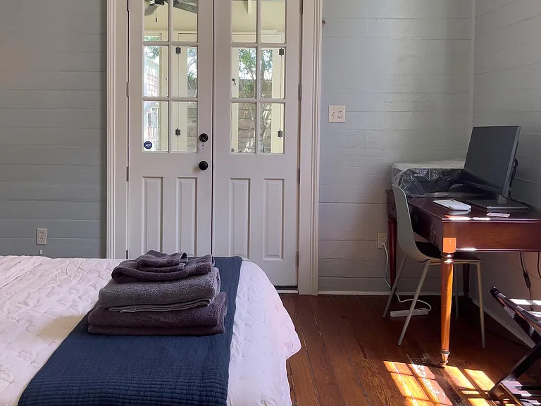 3009 Dauphine St — Photo 22