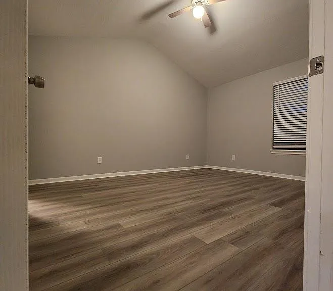 1720 Hazelwood Dr #1720 — Photo 7
