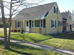 324 Water St, Redgranite, WI 54970