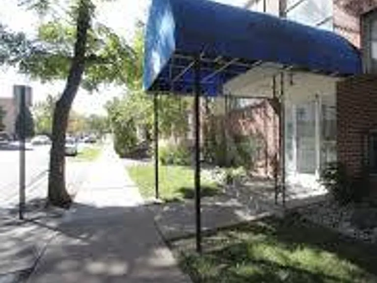 95 N Clarkson St Carolyn Arms Apartments — Photo 8