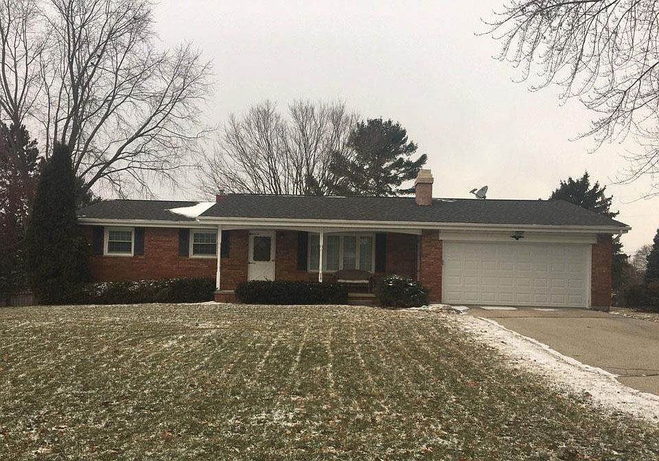 1st image of 123 N 17th Dr