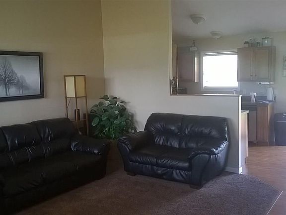2nd image of 2433 Woodcock Ln