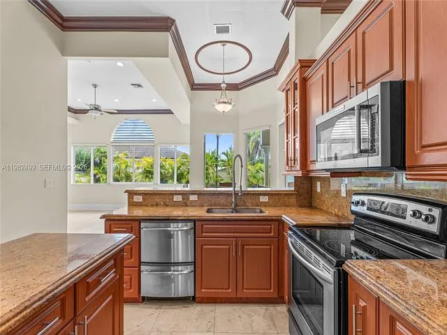 2665 NW 100th Ave — Photo 5