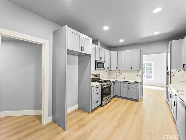 379 Buena Loma St — Photo 12