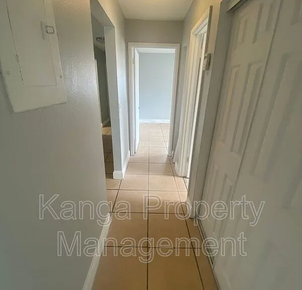 4329 Cocoanut Rd — Photo 10
