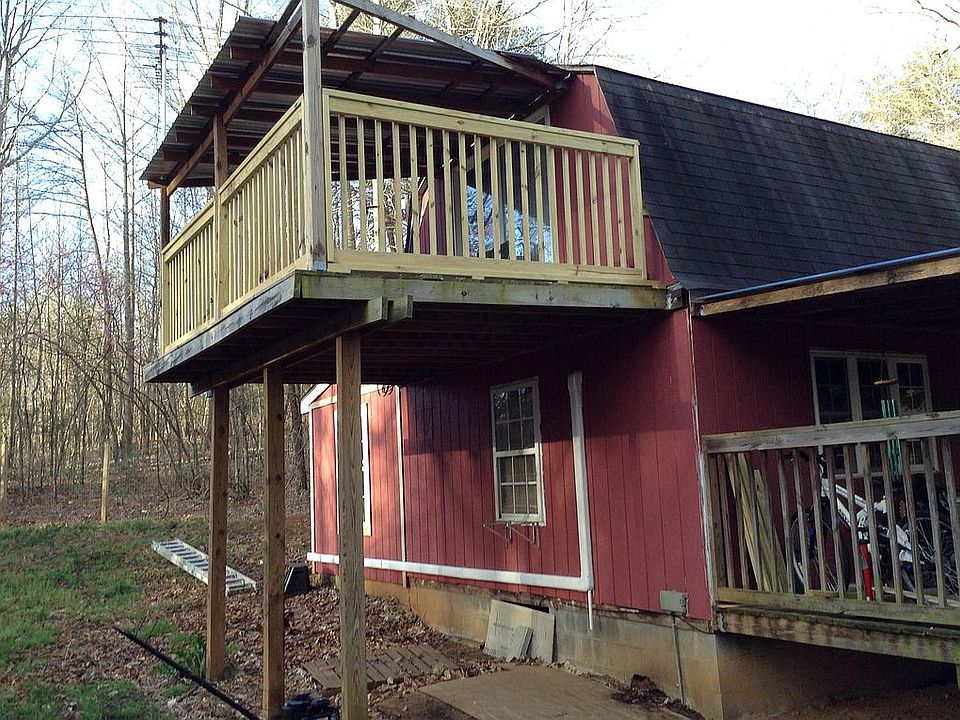 2nd image of 1127 Gordon Street Ext