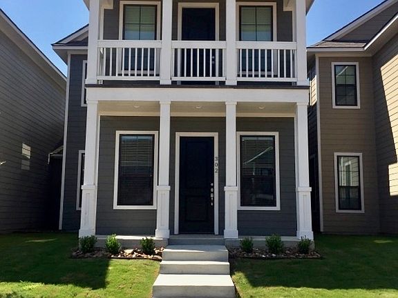 3rd image of 304 Redmond Dr APT 303