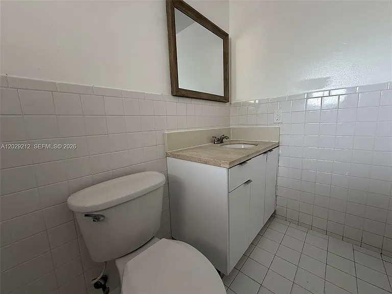 3021 W 76th St #C-201 — Photo 14