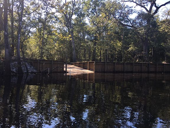 Boat landing/bulkhead