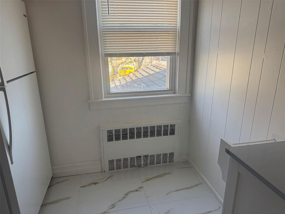 2nd image of 8658 261st St #2
