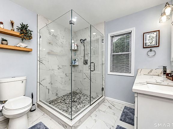5th image of 85 Walnut Street