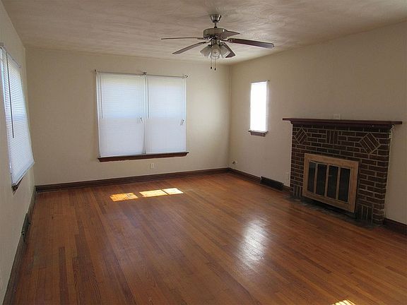 4th image of 1053 N Elmer St