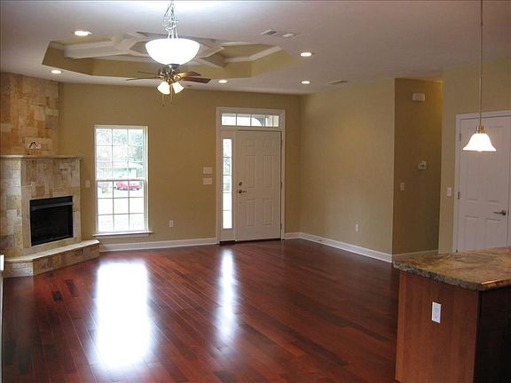 2nd image of 108 Cherry Ave