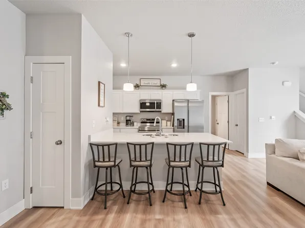 714 Umbra Pl, Norwalk, IA 50211