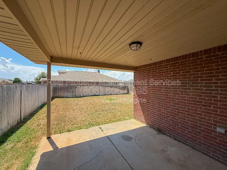 9104 Quincy Ave — Photo 11