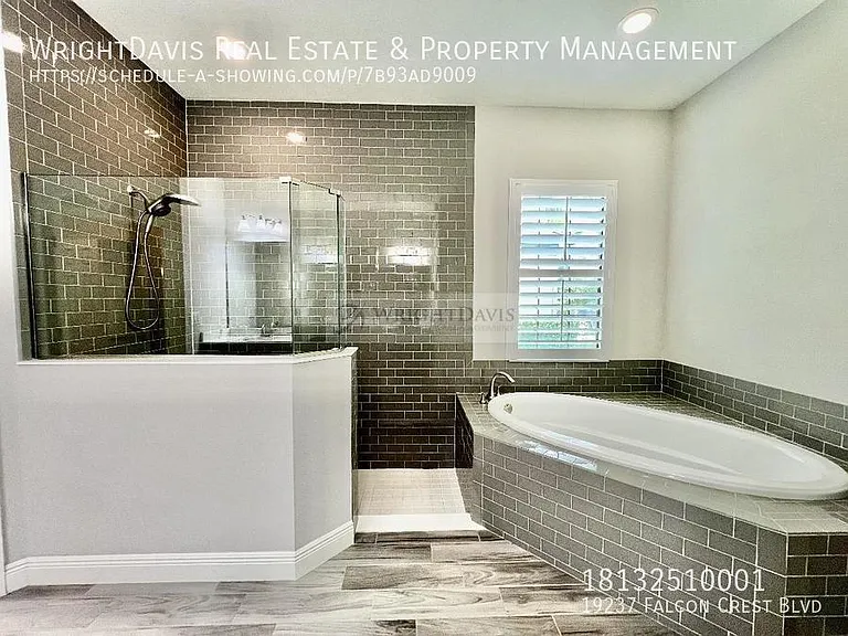 19237 Falcon Crest Blvd — Photo 34