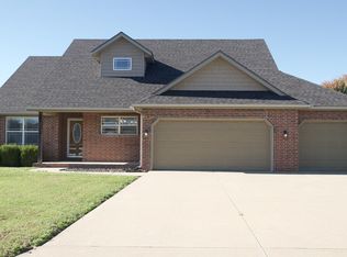 197 Meadowlark Dr, Willard, MO 65781