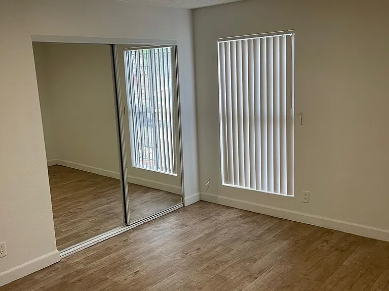 8856 Willis Ave #5 — Photo 7