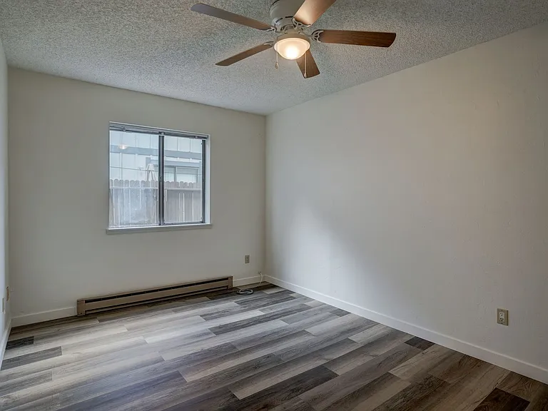 843 Sunset Ave #A — Photo 15