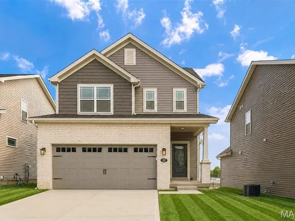 32 Wingtip Ct, Saint Peters, MO 63376
