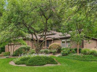 628 Cherrington Rd, Westerville, OH 43081