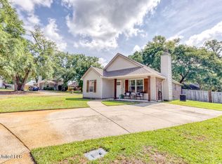 7600 Martin Ct, Ocean Springs, MS 39564