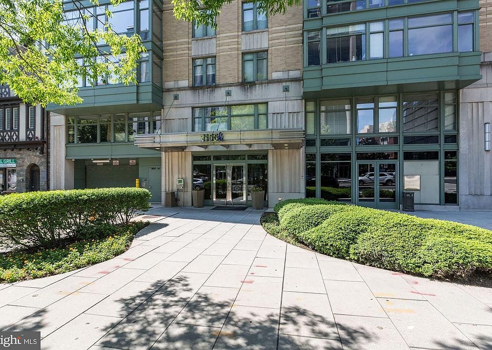 Welcome to the 140 unit 1150 K Condominium.