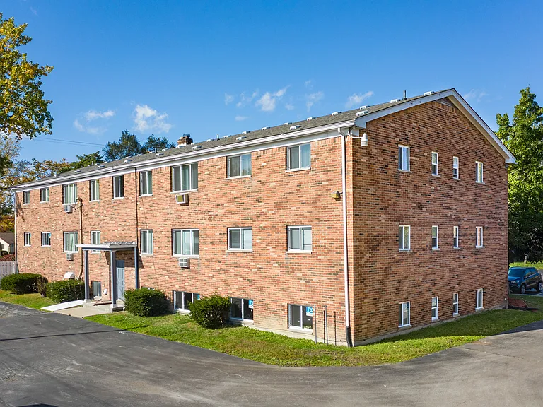 The Heights Apartments — Photo 21