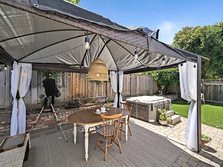 6237 Hancock Ave — Photo 40