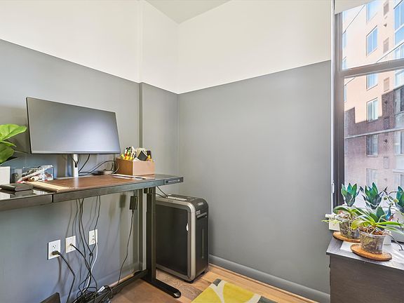 Den-Office