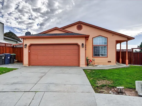 225 Kimberly Ln, Watsonville, CA 95076