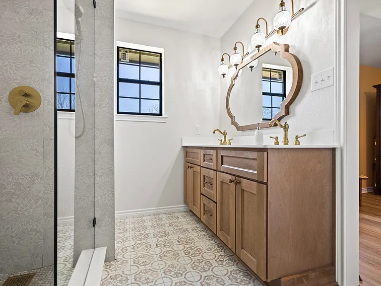 411 N Arizona Dr — Photo 25