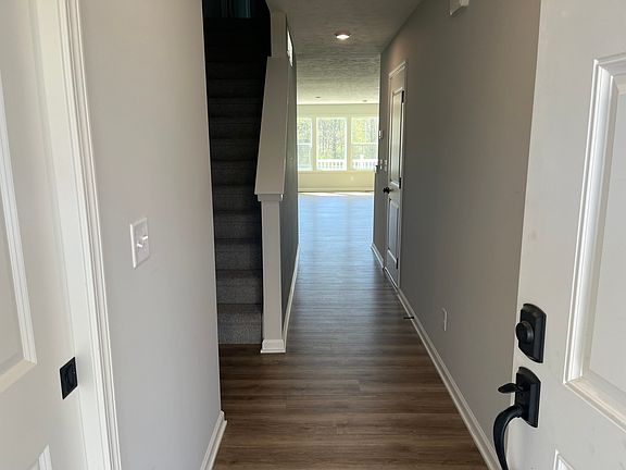 3rd image of 1168 Freshfield Dr