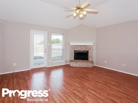 2nd image of 2604 Wakecrest Dr