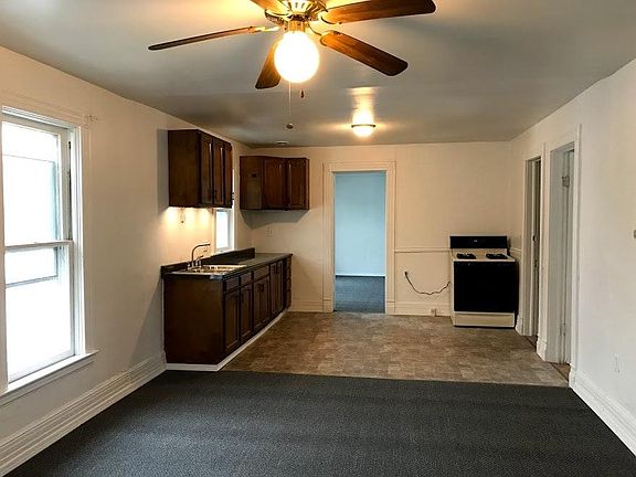 2nd image of 740 E 23rd St #2nd