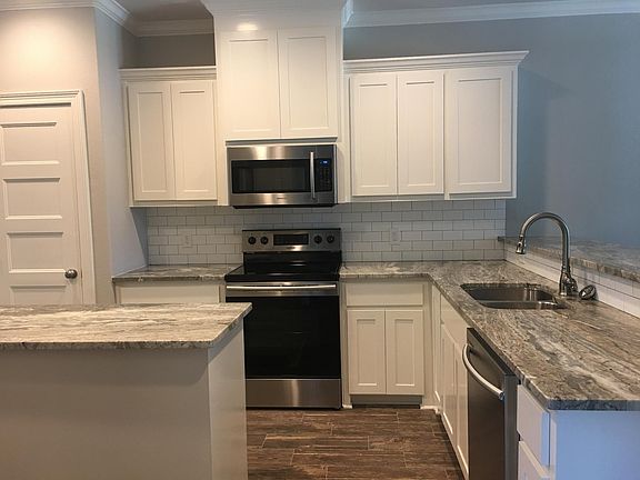 Kitchen with pantry - island and bar