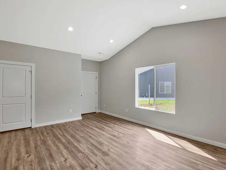 13543-13557 W Haskell St — Photo 36