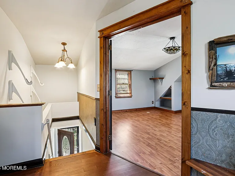 15 Woolley Ave — Photo 12
