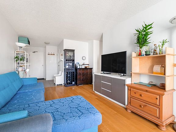 5th image of 7100 Gilbert Rd #304