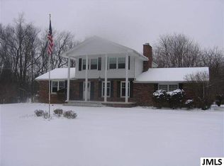 5468 Reynolds Rd, Jackson, MI 49201