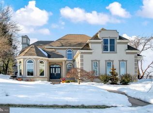 19 Timberline Dr, Wyomissing, PA 19610