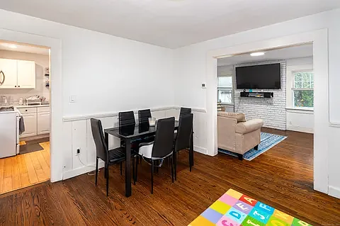 Building Photo - 14 Randall Ave #1