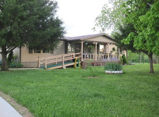 8127 Franks Ferry Rd, Walling, TN 38587