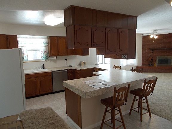 2nd image of 10420 Karen Ave NE