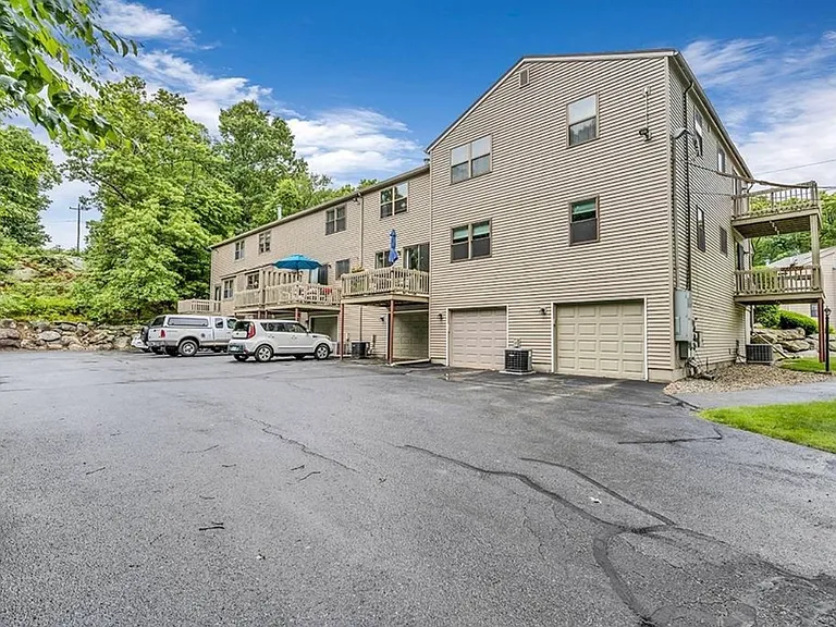804 Pinewood Dr — Photo 20